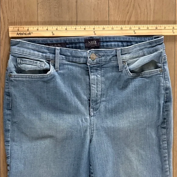 NYDJ Women's Wide Leg Medium Wash Jeans Size 12 Stretch Casual - Picture 9 of 13
